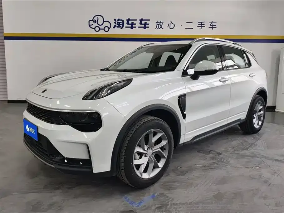 Lynk & Co 01