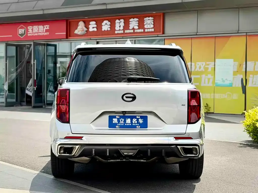 GAC Motor Trumpchi GS8 — фото 2