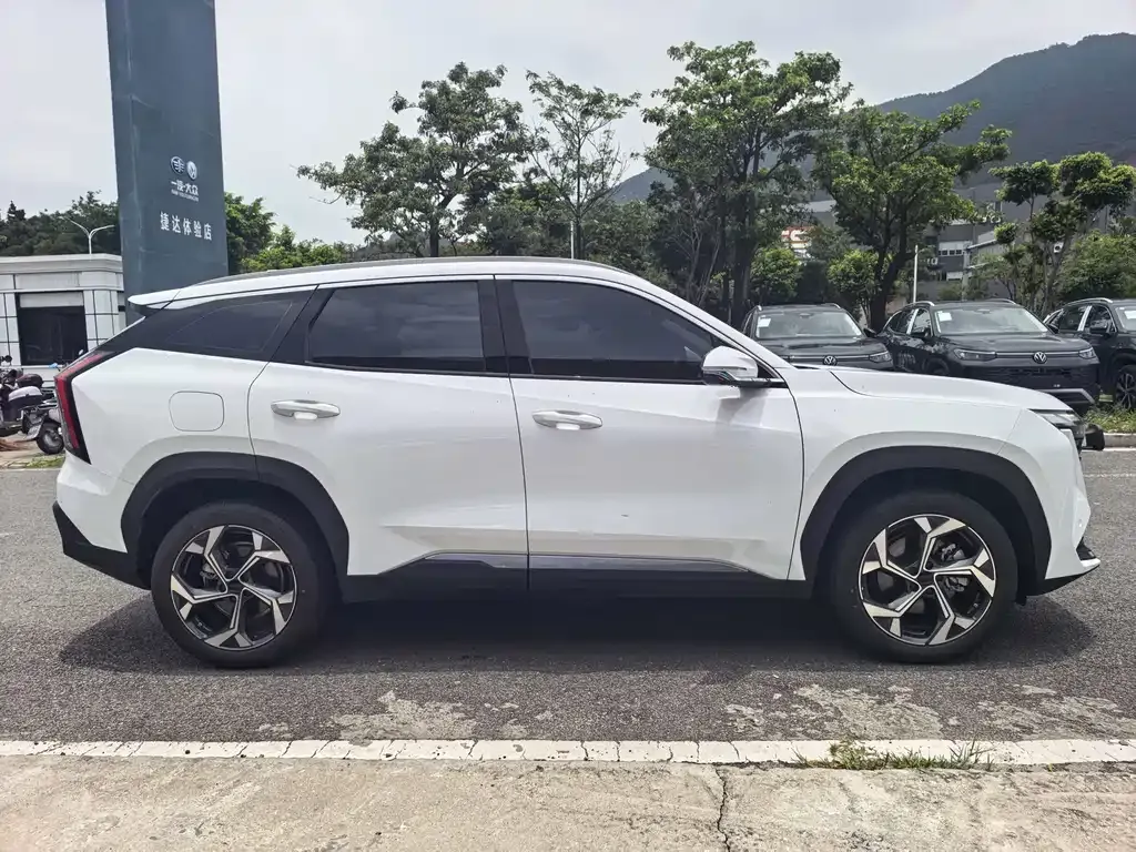 Geely Boyue L 2024 из CN, фото 9