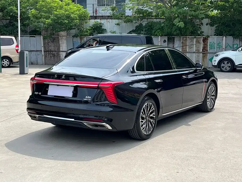 Hongqi H5 — фото 10