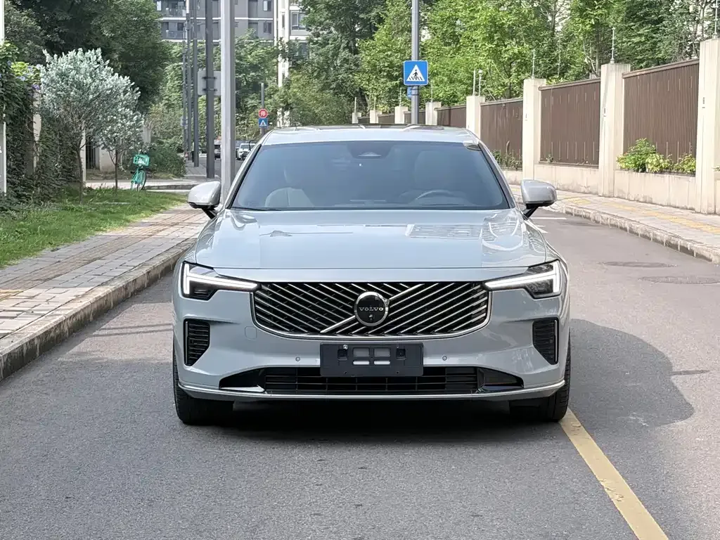 Volvo S90 — фото 7