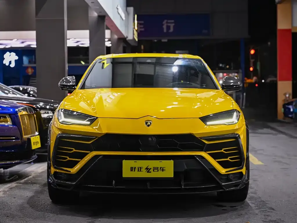 Lamborghini Urus — фото 8