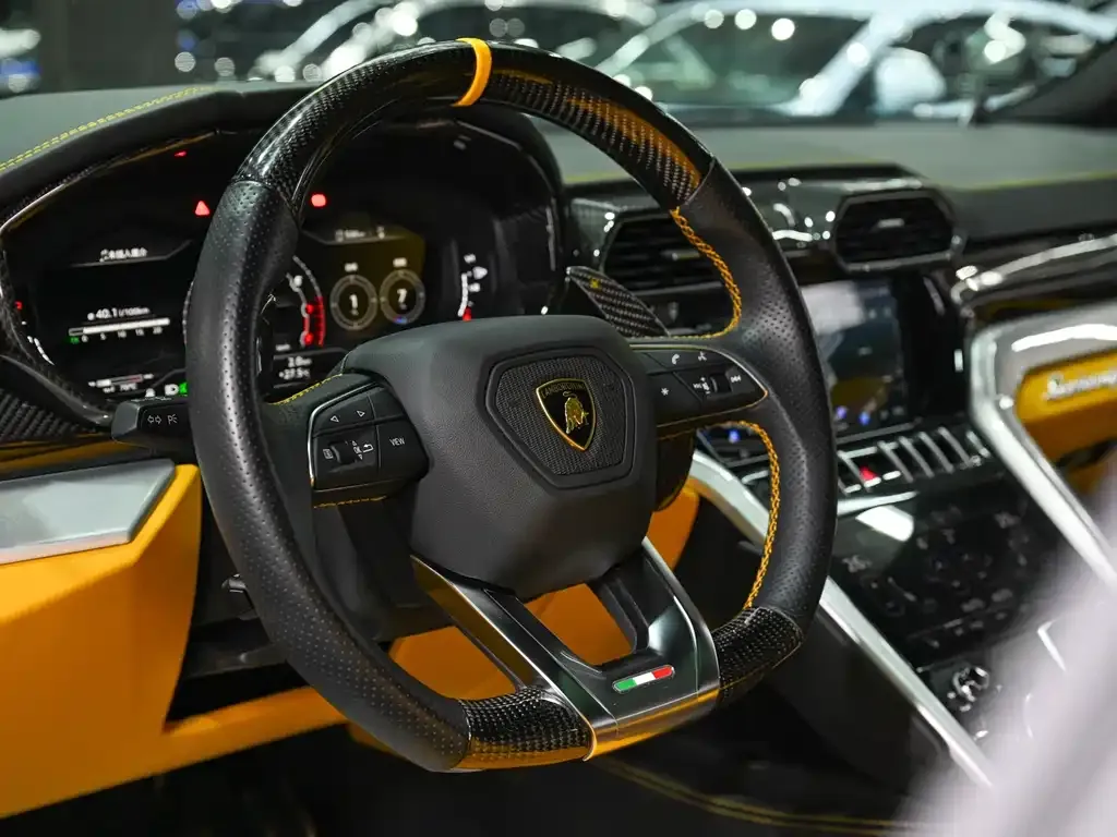 Lamborghini Urus — фото 5