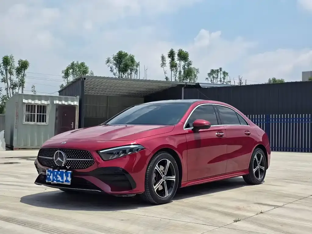 Mercedes-Benz A-Class — фото 1