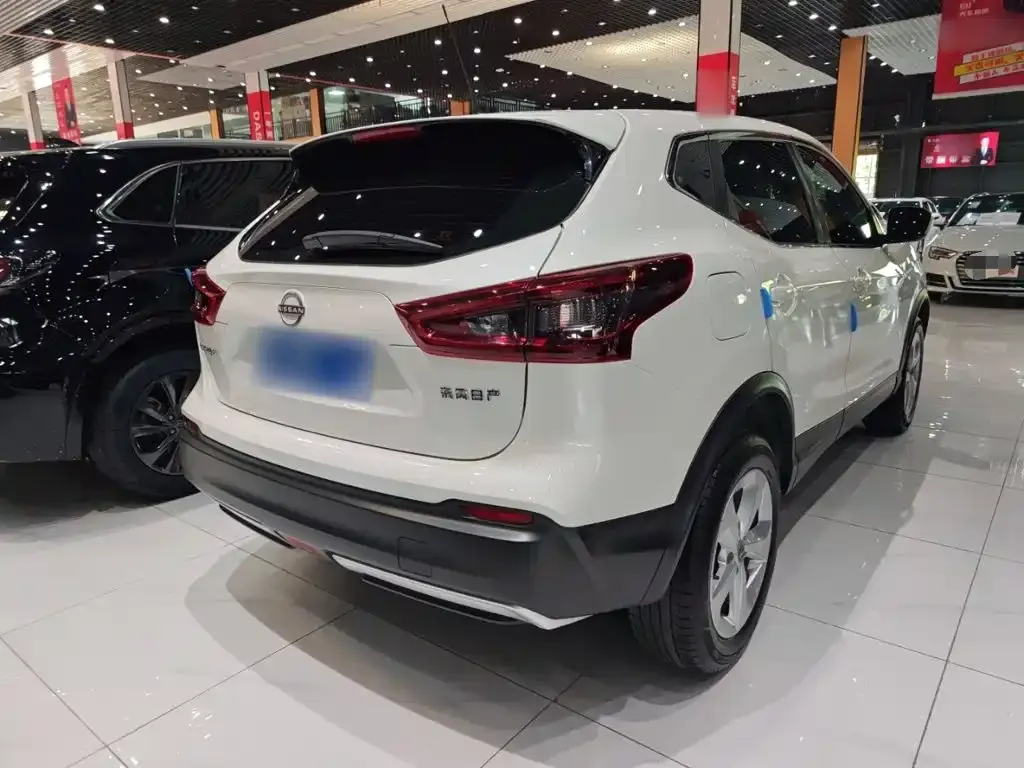 Nissan Qashqai — фото 6