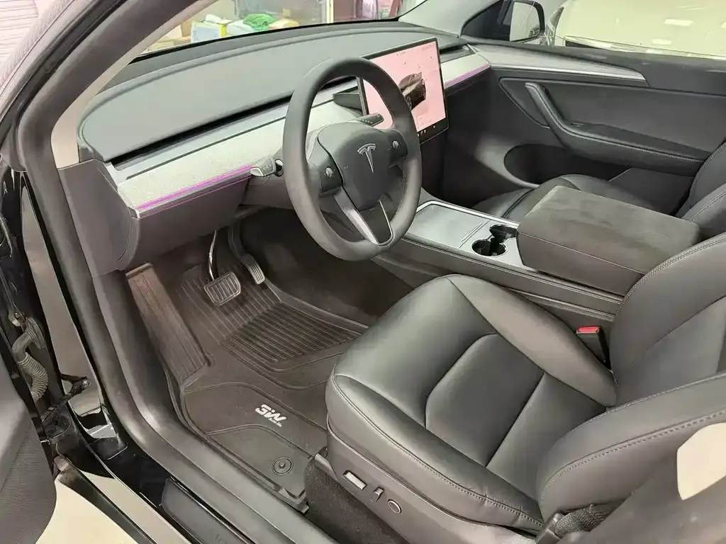 Tesla Model Y — фото 4