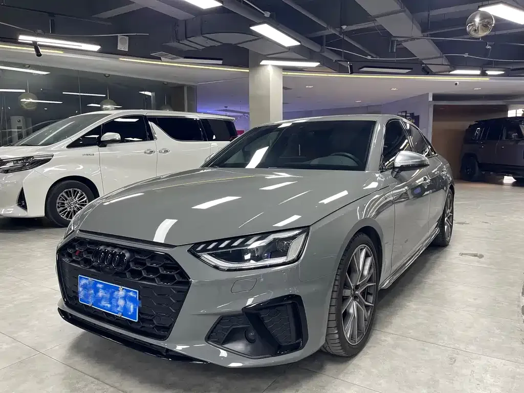 Audi S4
