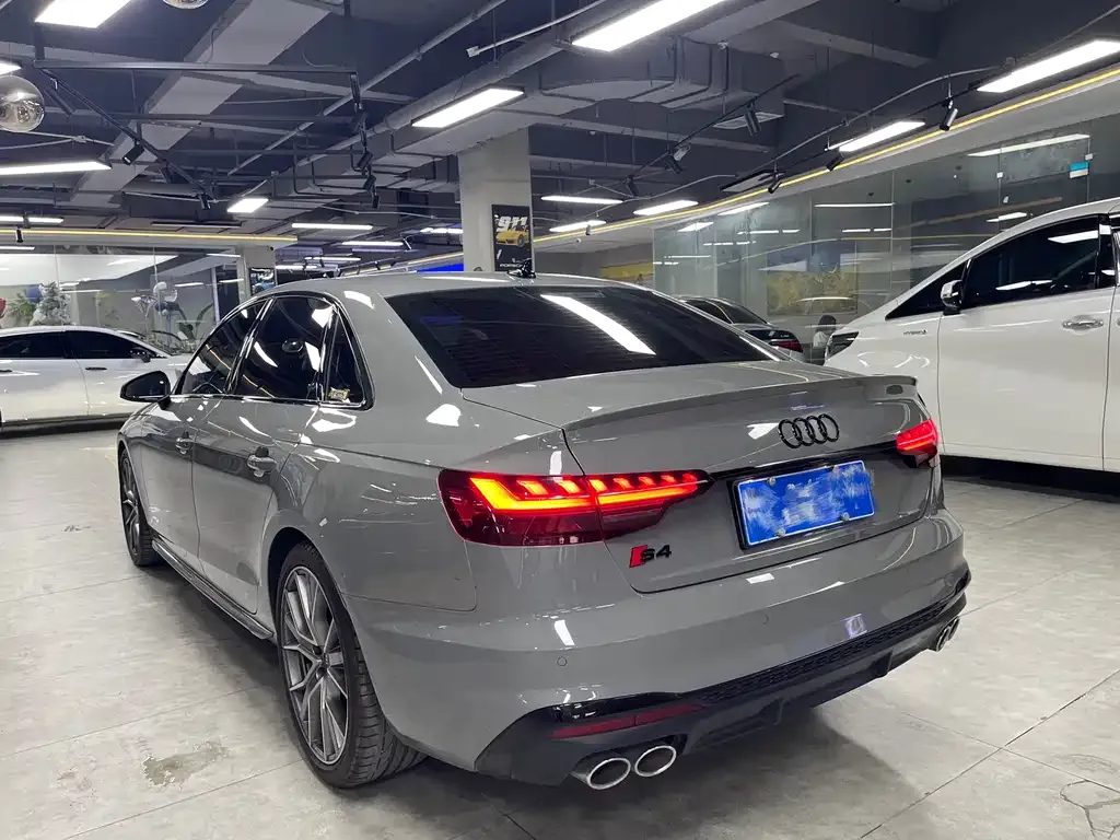 Audi S4 2023 из CN, фото 3