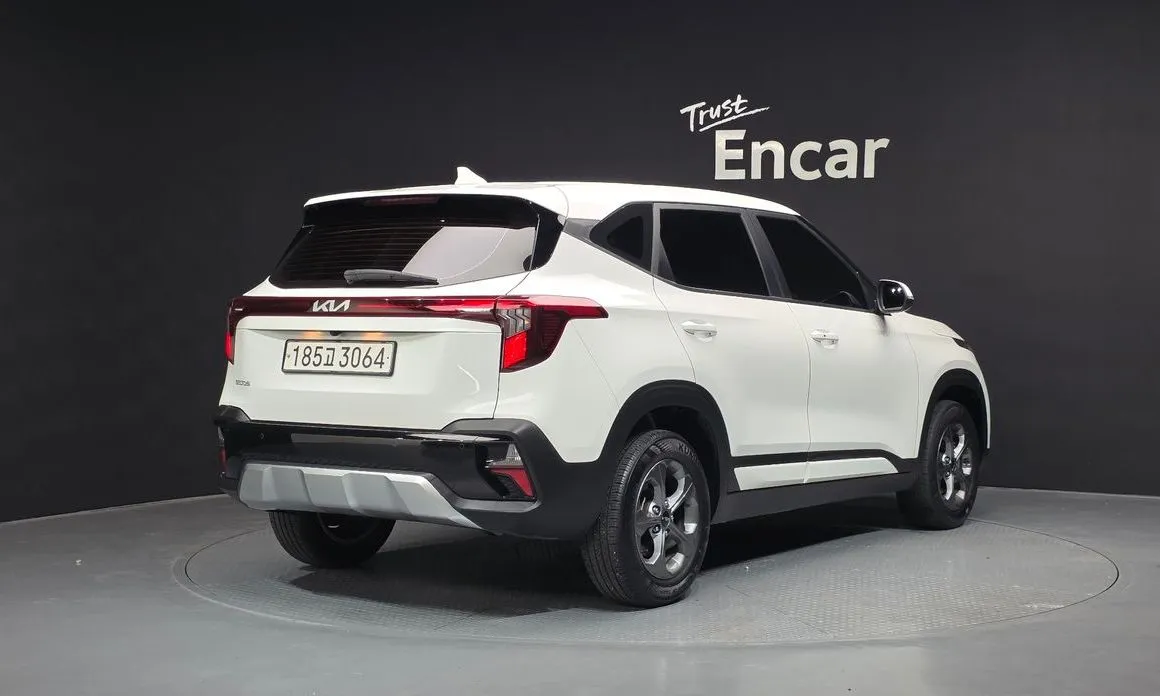 Kia Seltos 2023 из KR, фото 2