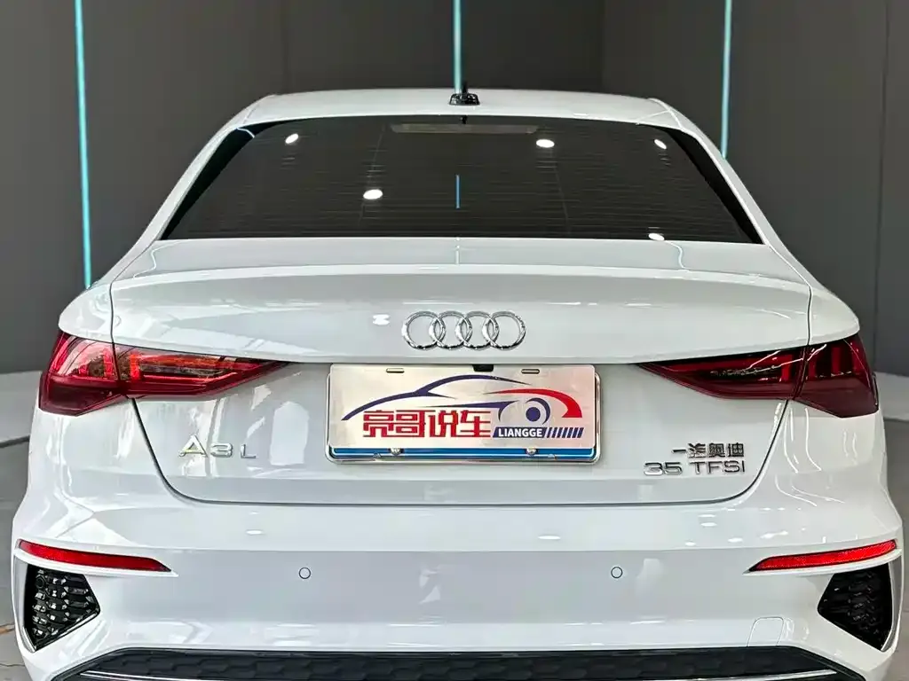 Audi A3 — фото 2