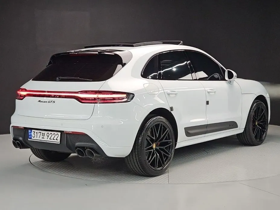 Porsche Macan — фото 6