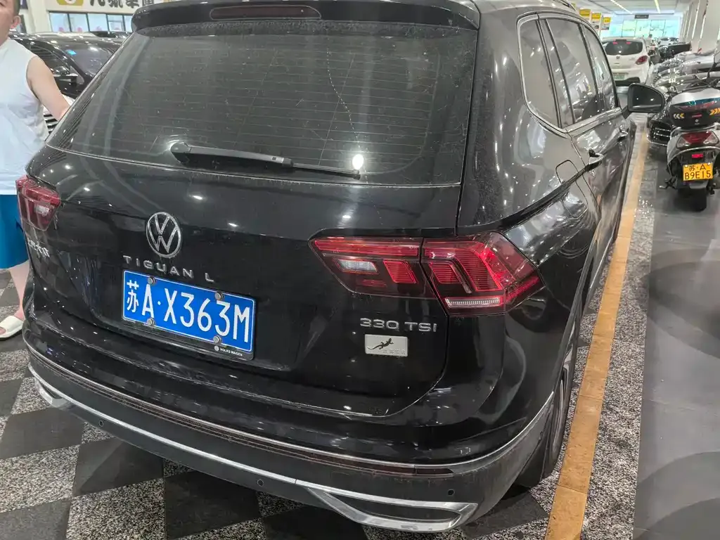 Volkswagen Tiguan L — фото 5