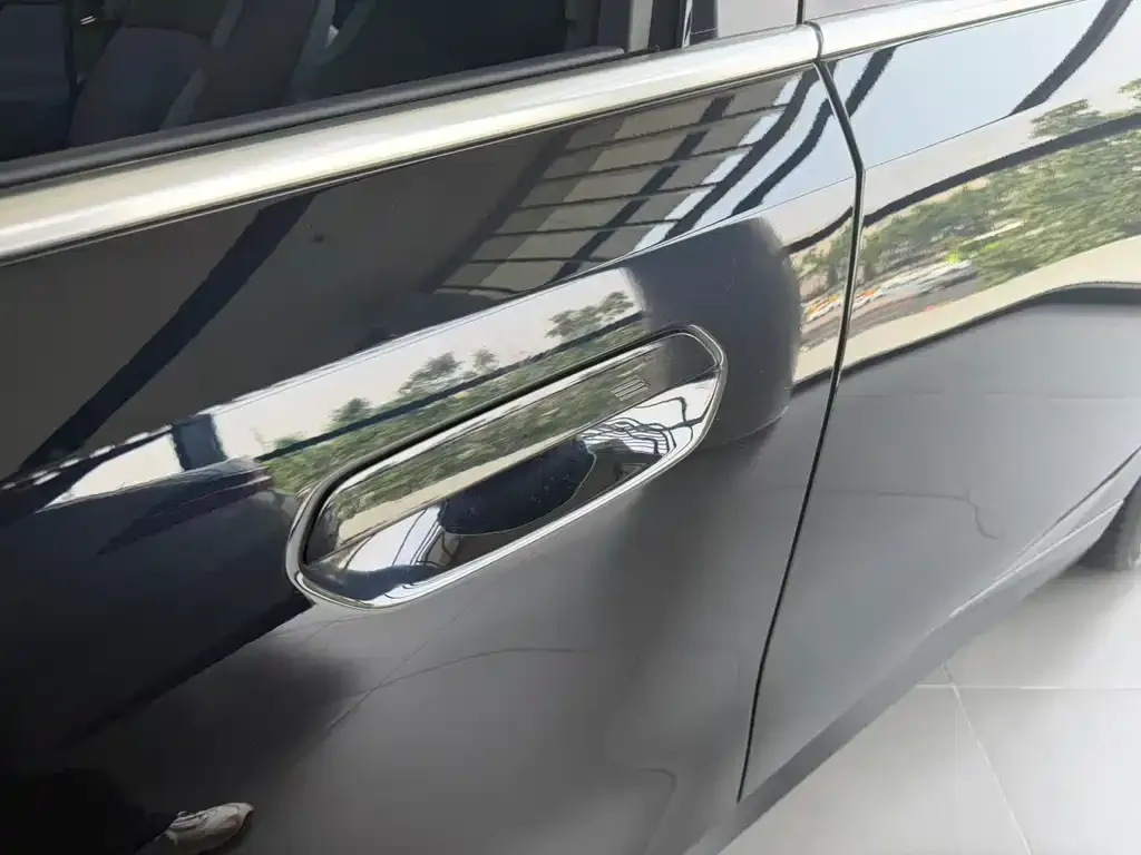 BMW i5 2025 из CN, фото 8