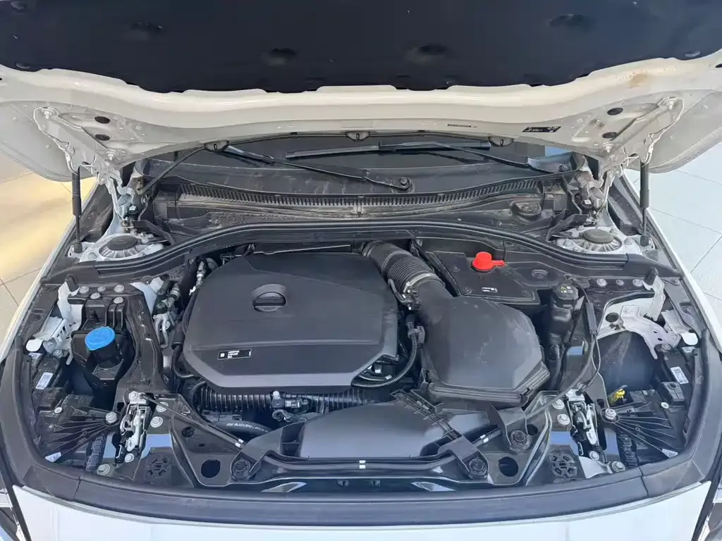 BMW 2 Series 2025 из CN, фото 5