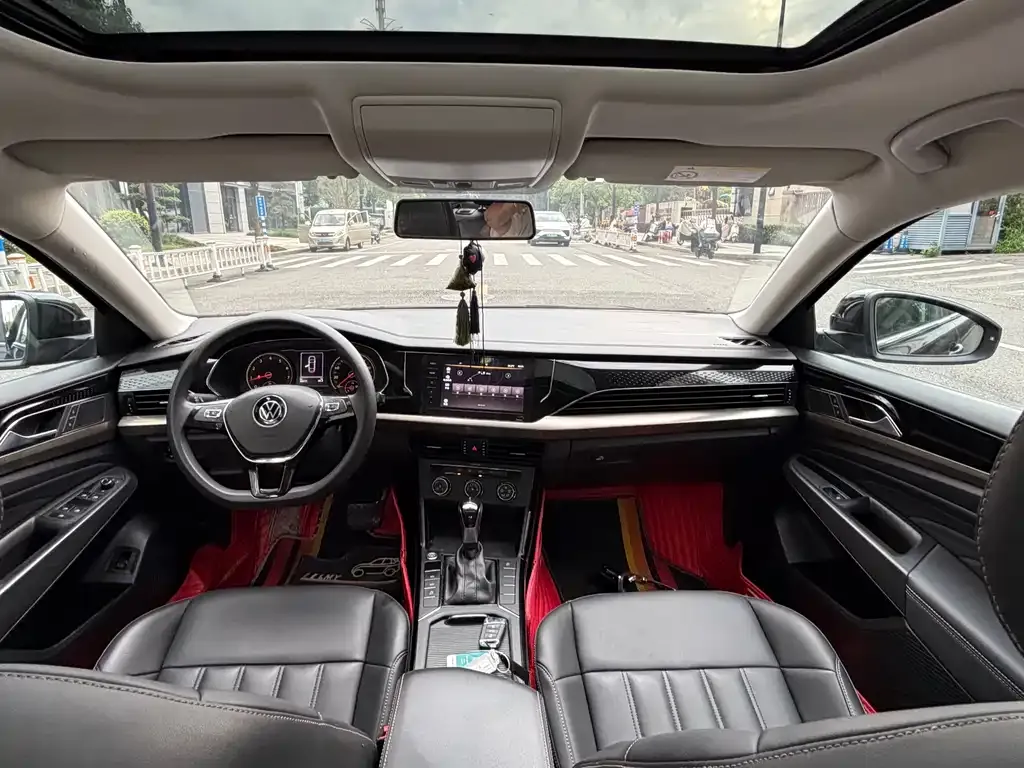 Volkswagen Passat 2021 из CN, фото 3