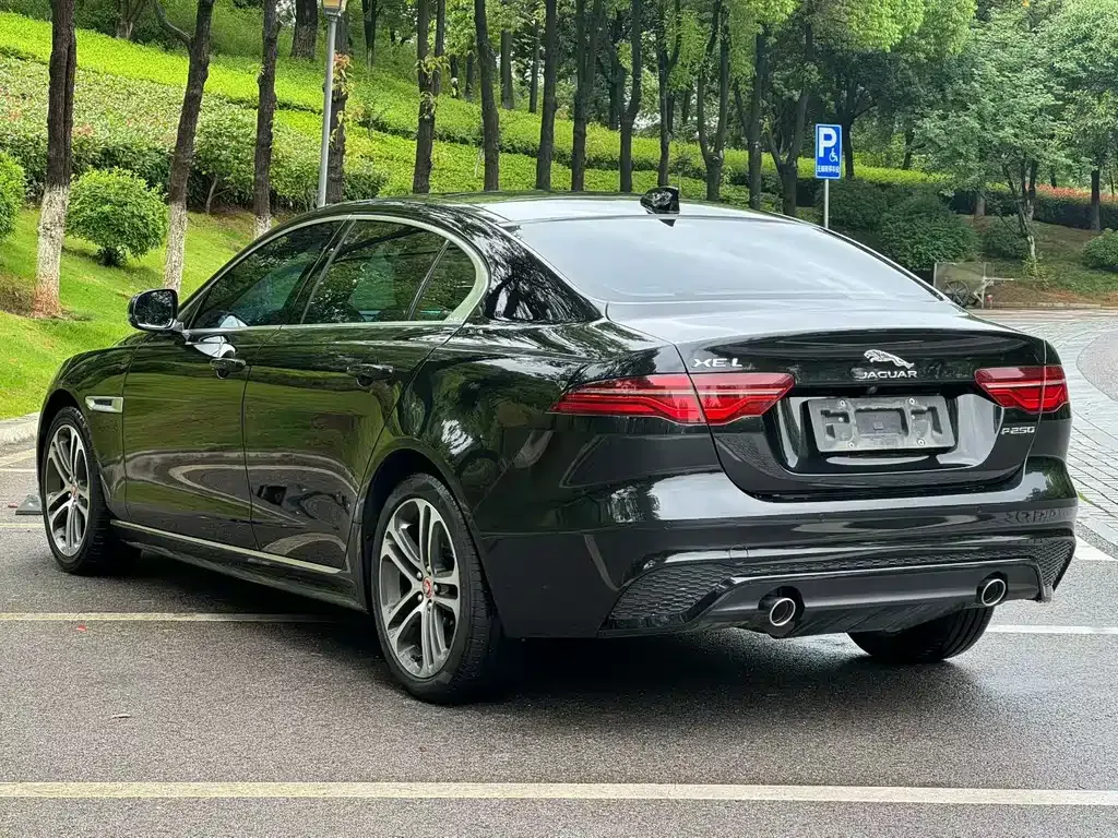 Jaguar XEL — фото 3