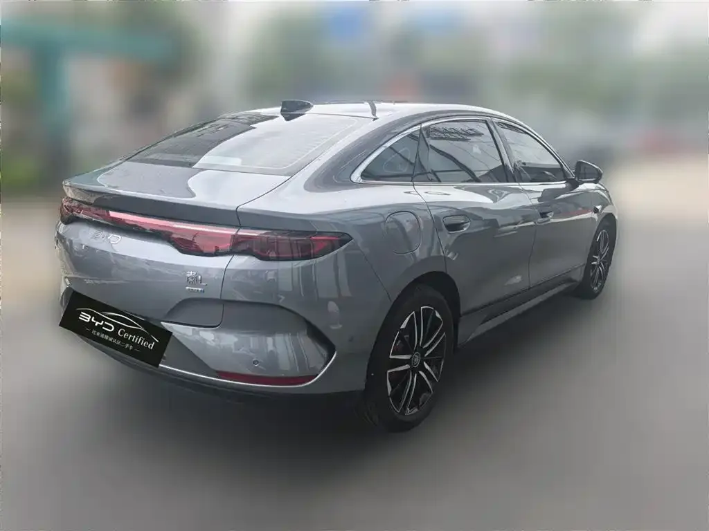 BYD Qin L — фото 10