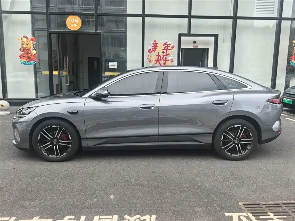 BYD Qin L — фото 9