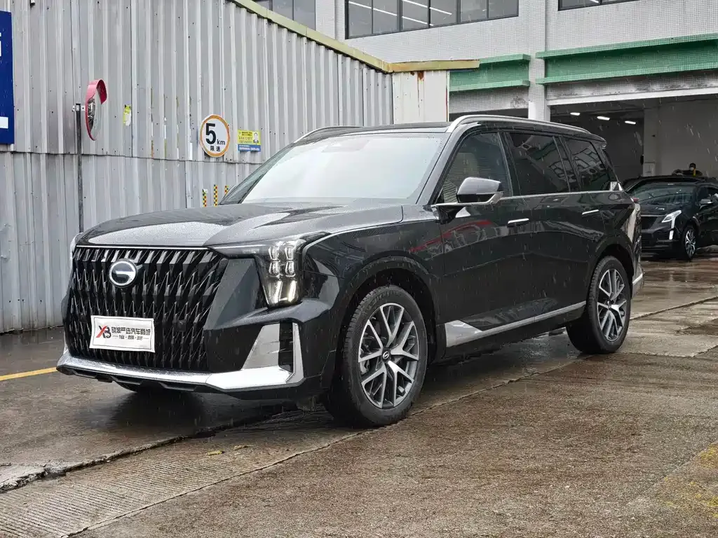 GAC Motor Trumpchi GS8 — фото 1