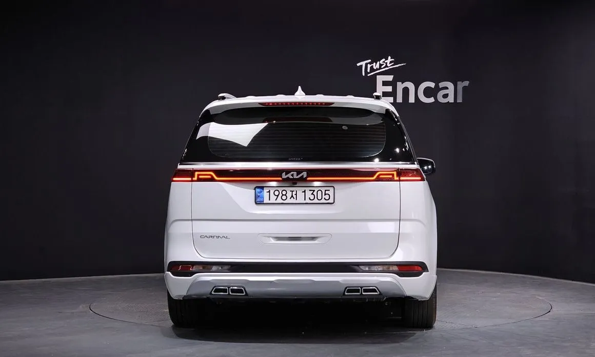 Kia Carnival 2023 из KR, фото 2