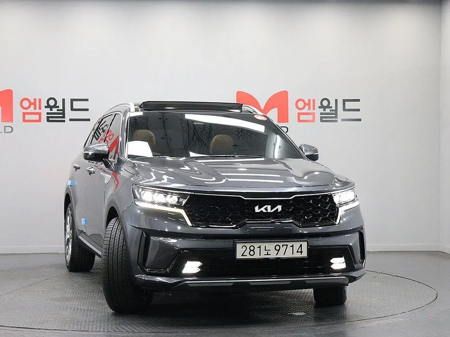 Kia Sorento — фото 8