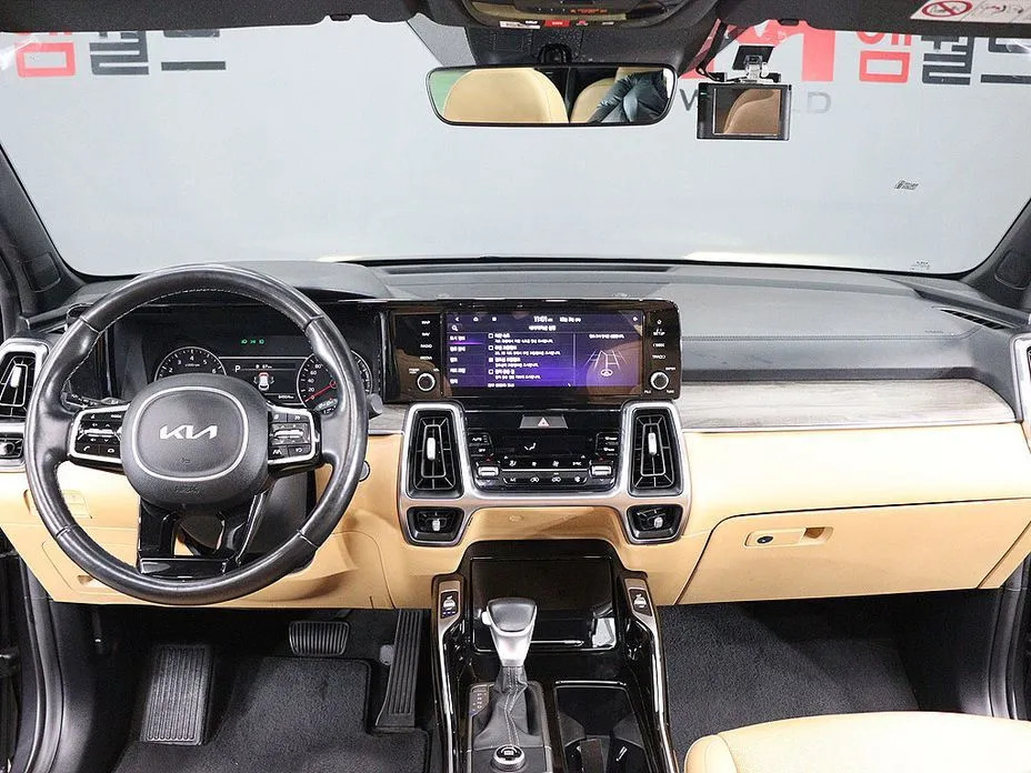 Kia Sorento — фото 9