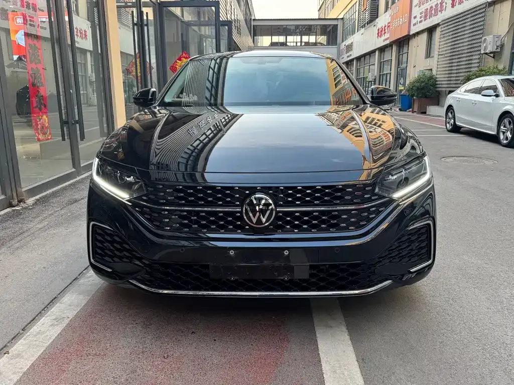 Volkswagen Passat — фото 8