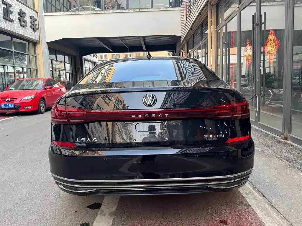 Volkswagen Passat — фото 7