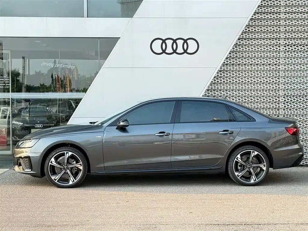 Audi A4L — фото 6