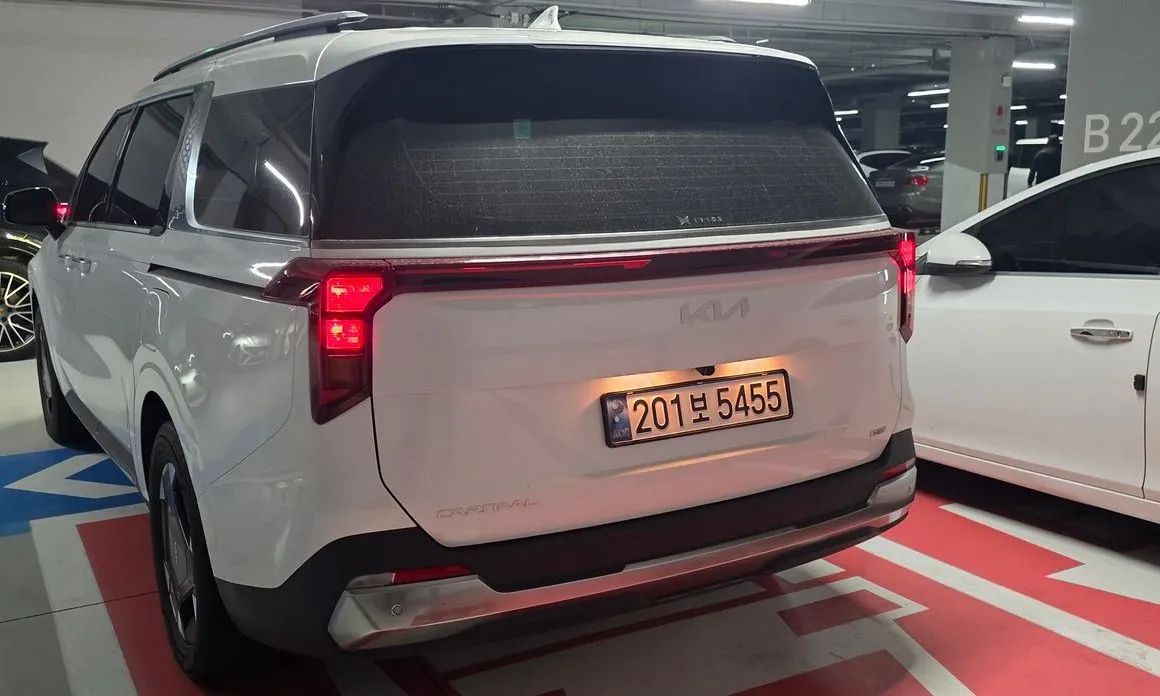 Kia Carnival 2024 из KR, фото 4