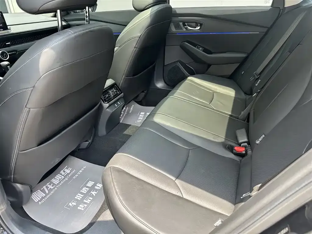 Honda Accord — фото 9