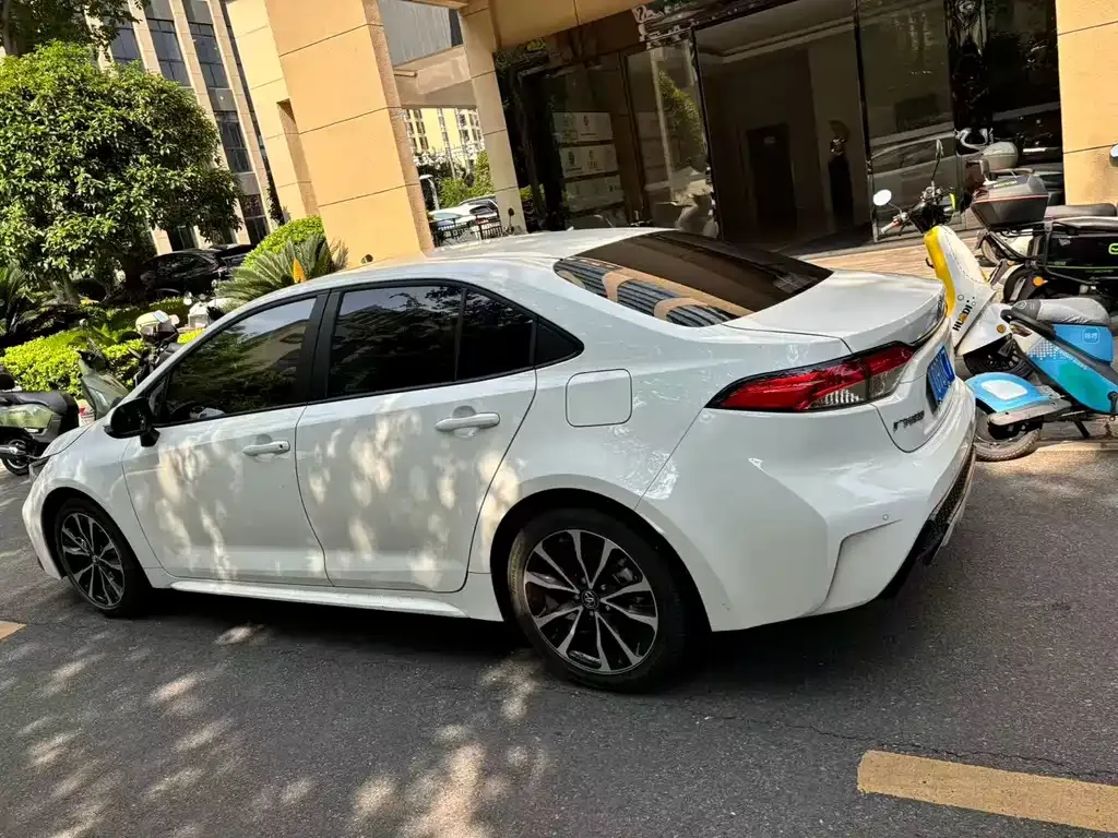 Toyota Levin — фото 10