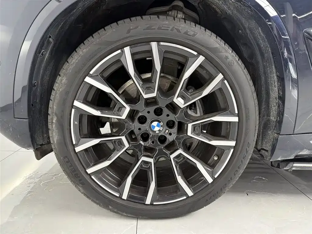 BMW X5 — фото 8