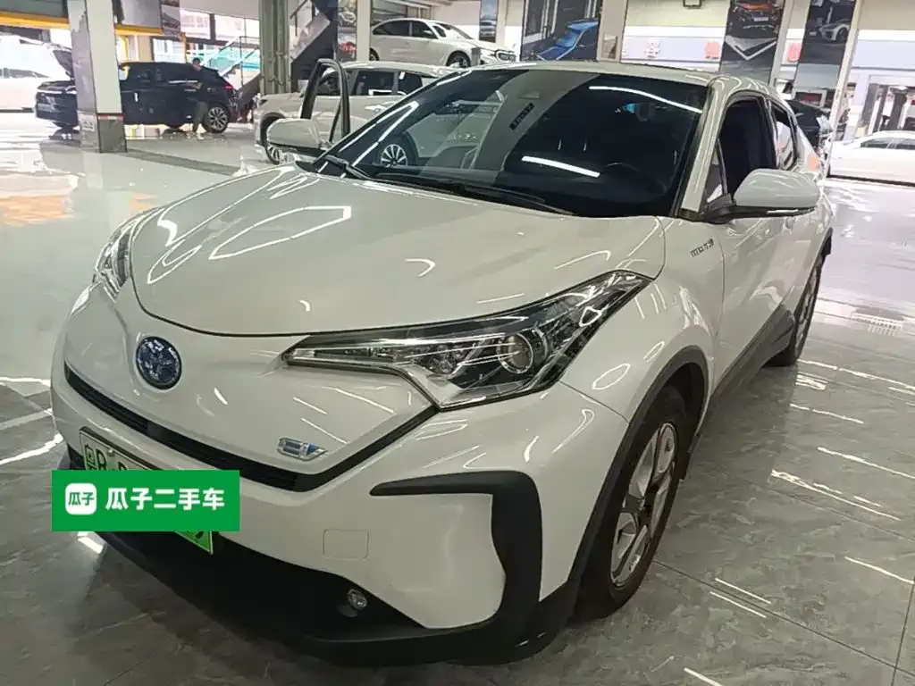 Toyota C-HR EV