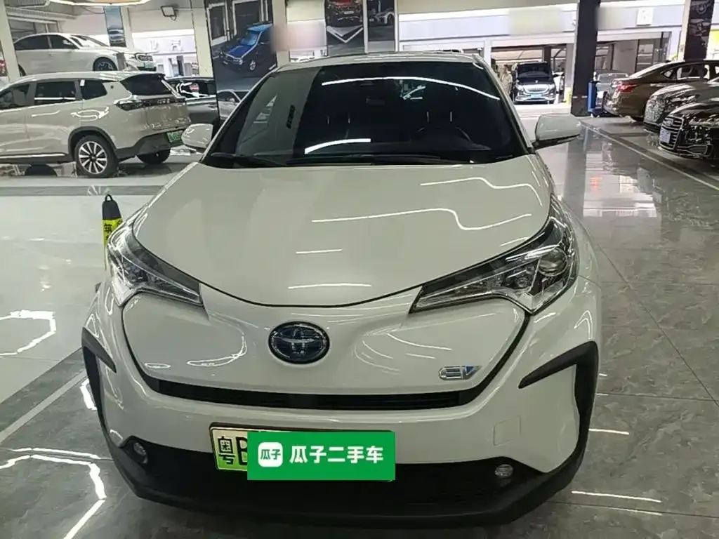 Toyota C-HR EV 2022 из CN, фото 8
