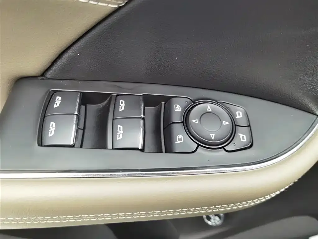 Buick Envision Plus — фото 7