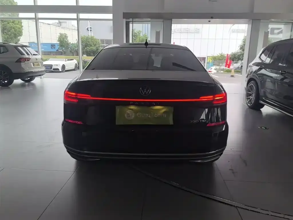 Volkswagen Passat — фото 4
