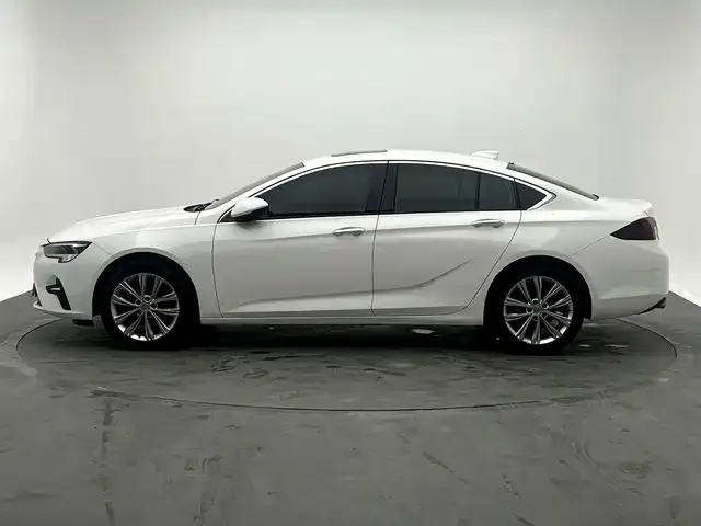 Buick Regal 2022 из CN, фото 3