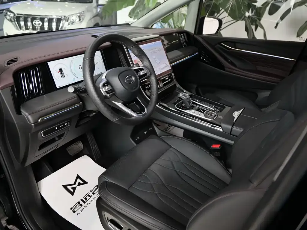 GAC Motor Trumpchi M8 — фото 8