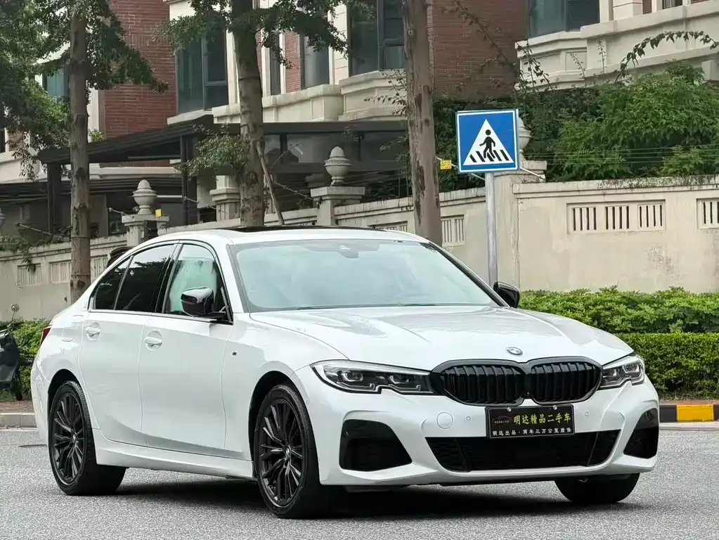 BMW 3 Series — фото 1