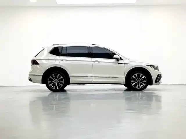 Volkswagen Tiguan L — фото 9