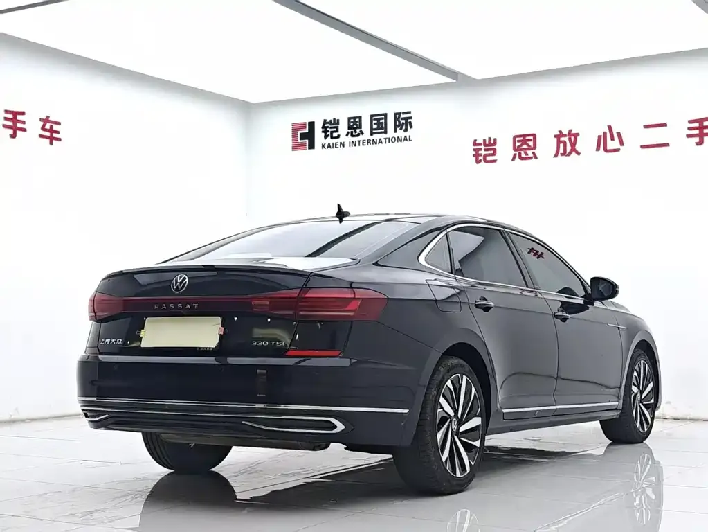 Volkswagen Passat — фото 8