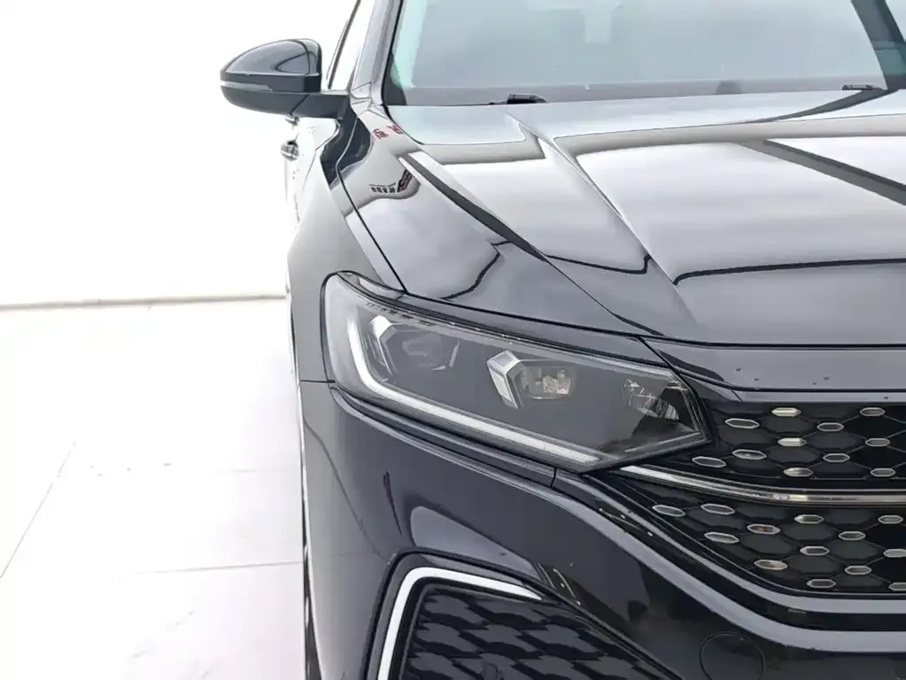 Volkswagen Passat — фото 2