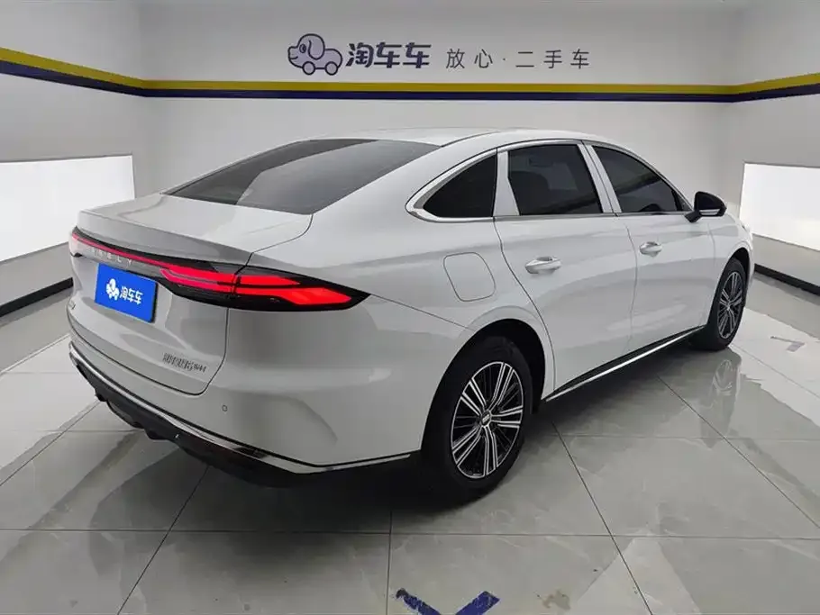 Geely Galaxy Xingyao 6 — фото 7