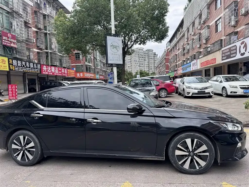 Nissan Teana — фото 10