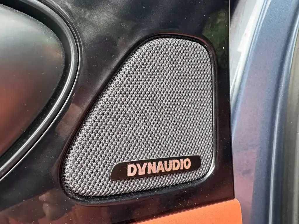 BYD Seal — фото 9