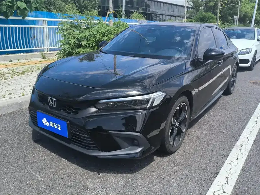 Honda Civic — фото 1