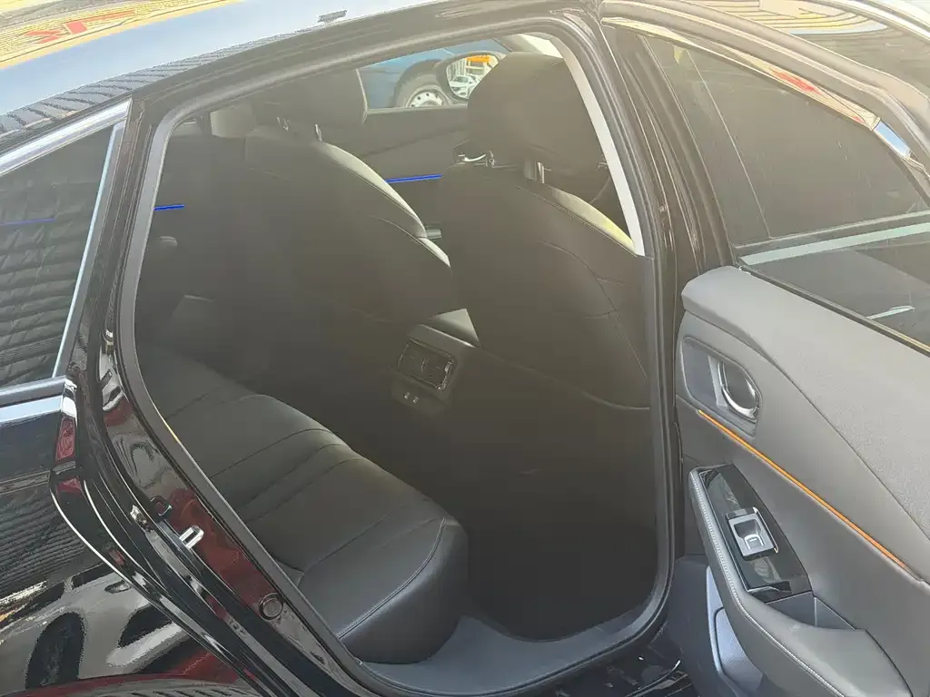 Honda Accord — фото 10