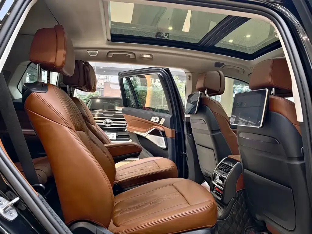 BMW X7 2021 из CN, фото 10