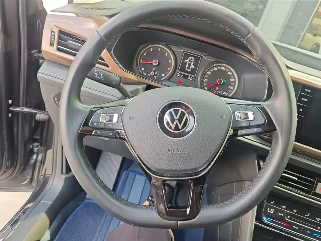 Volkswagen Tharu — фото 7